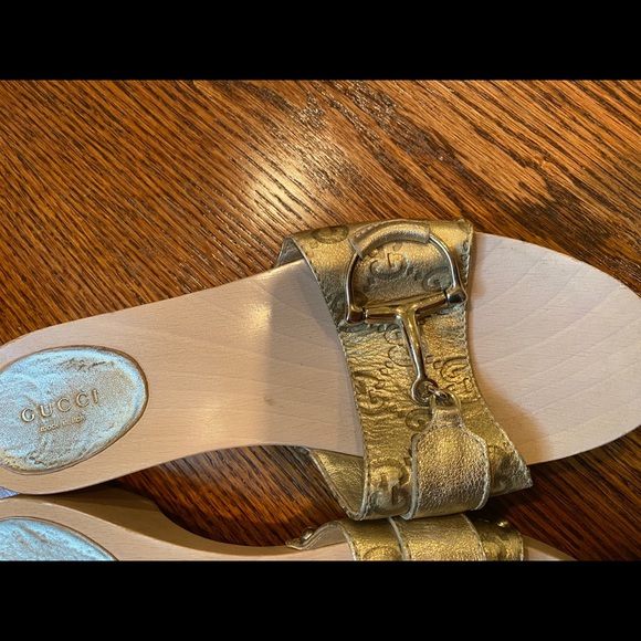 Authentic Gucci slides - Picture 2 of 3